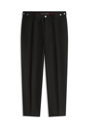 Pantalon noir pour homme, sur mesure, avec une ceinture boutonnée et une fermeture éclair à l'avant, présenté à plat sur un fond blanc.