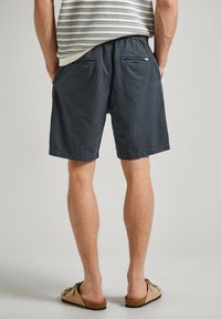 Pepe Jeans Šortai - phantom grey