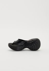 Melissa MELISSA QUANTUM PLATFORM X DIESEL AD. - Papuci înalți - black