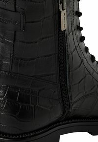Tamaris TOUCH-IT - Botines con cordones - black croco