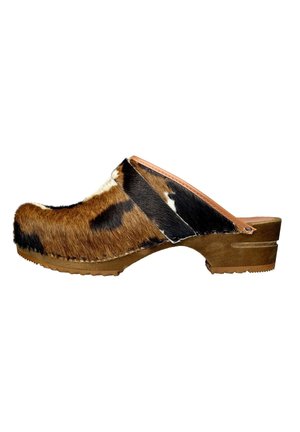 CAROLINE OPEN - Clogs - cognac cow