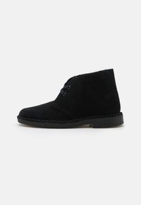 Clarks Originals - DESERT BOOT - Igapäevased paeltega jalatsid - black Väikepilt 1