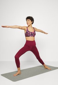 Athleta EXHALE PRINTED BRA A-C - Sutiã desportivo de suporte ligeiro - multi coloured