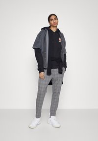 Night Addict UNISEX - Felpa - black