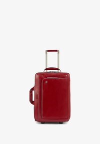 Seleccionado, rosso - c.62 2013