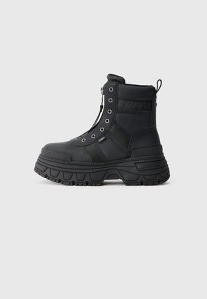 FUSION - Plateaustiefelette - black