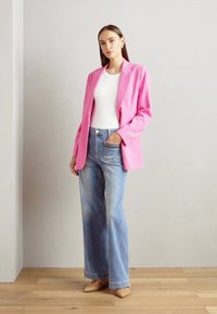 b.young BYDANTA - Blézer - super pink