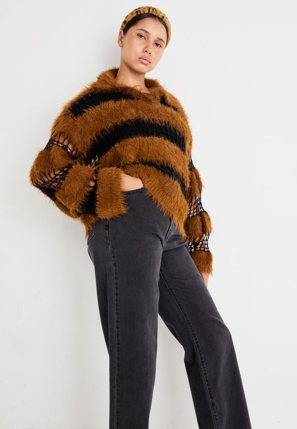 HIGH WAISTED STRAIGHT - Relaxed fit jeans - breathe in4