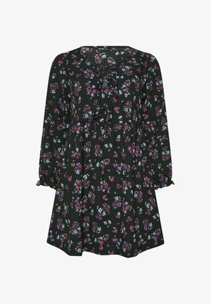 Sort blomsterkjole med lange ærmer, rund halsudskæring, snoredetaljer og en løs pasform med et subtilt tekstureret stofmønster.