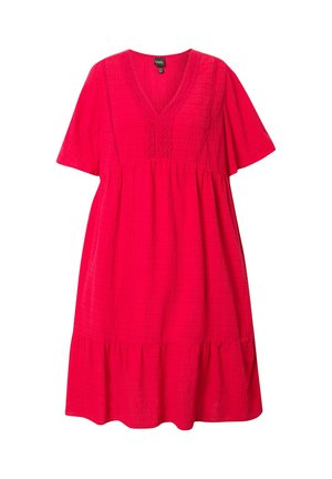 Fuksiara värikipuuvillane kleit lühikeste varrukatega, V-kaelusega ja kogutud kihilise hemiga, millel on brodeeritud detailid kehakattel.