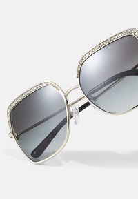 Michael Kors GREENPOINT - Occhiali da sole - light gold-coloured