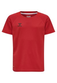 Rød sports T-shirt med korte ærmer og raglanærmer, med et sort logo på venstre bryst og en glat, åndbar stoftekstur.