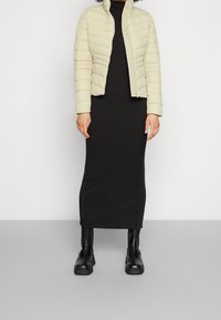 Calvin Klein Jeans Vinterjacka - beige