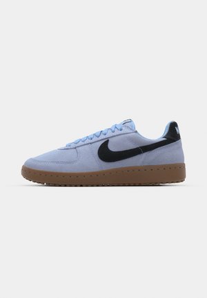 Nike Sportswear FIELD GENERAL - Sneaker low - aluminum/black/dark brown/sail