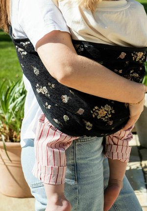 That’s Mine, ALVO TODDLER CARRIER UNISEX - Μάρσιπος μωρού - black beauty