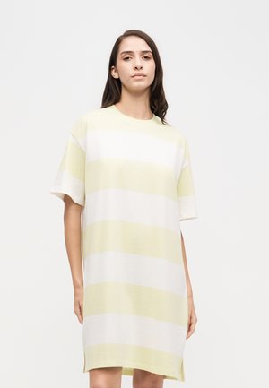 Hunkemöller, HUNKEMÖLLER ROUNDNECK NIGHTSHIRT - Chemise de nuit / Nuisette - green