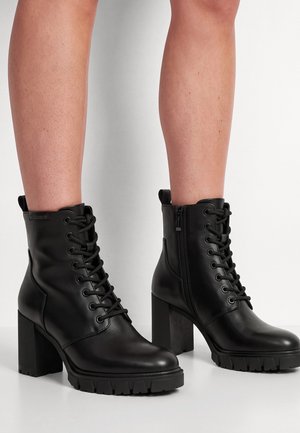 Tamaris, Bottines à lacets - black