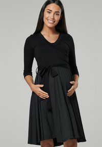 Unselected, black & black dots