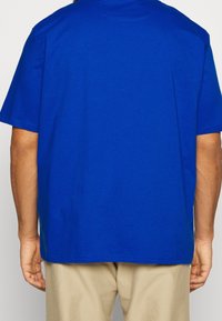 Lyle & Scott Jednoduché tričko - blue