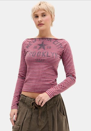 BDG Urban Outfitters, SLASH NECK - Μπλούζα με μακριά μανίκια - red