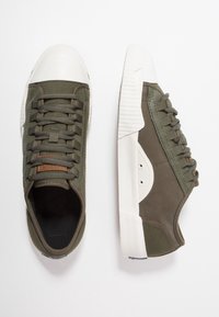 G-STAR Baskets basses - olive