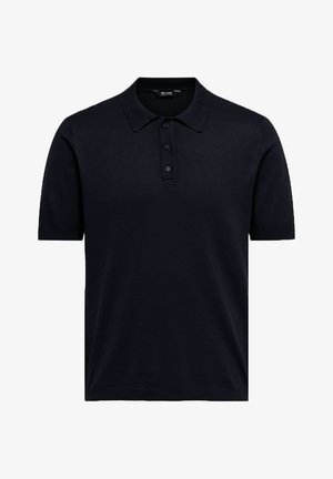 Donkerblauw polo shirt van gladde, ademende stof. Heeft een klassiek kraag, een drievoudige knoopsluiting en korte mouwen.