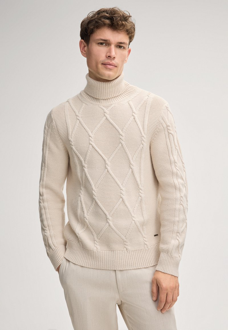Cremfarbener Rollkragenpullover mit einem strukturierten Rautenmuster und gerippten Bündchen. Hergestellt aus einem weichen Strickmaterial, mit einer taillierten Passform.