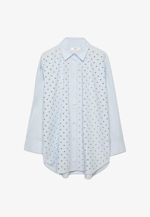 Vaaleansininen, pitkähihainen kauluksellinen nappipaita, jossa on etupaneelissa tasaisesti sijoitetut pienet hopeiset niitit.