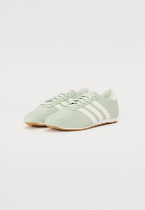 adidas Originals, TAEKWONDO LACE W - Zapatillas - green/off white/white