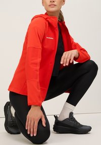 Mammut MASSONE HOODED - Outdoorjakke - mammut red