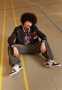 New Era NBA CHICAGO BULLS LOGO SELECT JACKET - Fanartikel - black