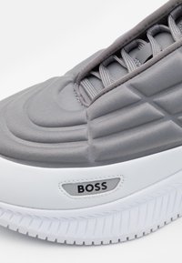 Thumbnail Image 6