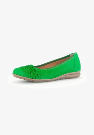 Groene suède ballet flats met een geweven detail bij de teen, een ronde voorkant en een flexibele beige zool. Gladde textuur en laag profiel ontwerp.