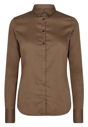 Chemise marron à manches longues, col classique et sept boutons sur le devant, coupe cintrée avec poignets simples.