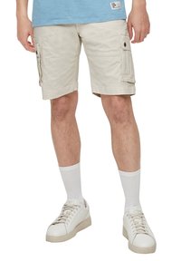 QS JOHN BERMUDA IM STYLE - Shorts - helles beige