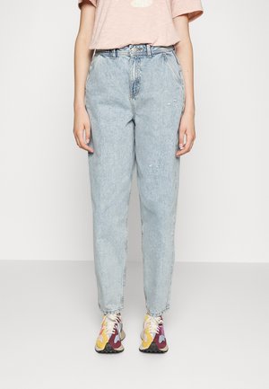 NMSELLA SLOUCH - Calças de ganga de corte relaxado - light blue