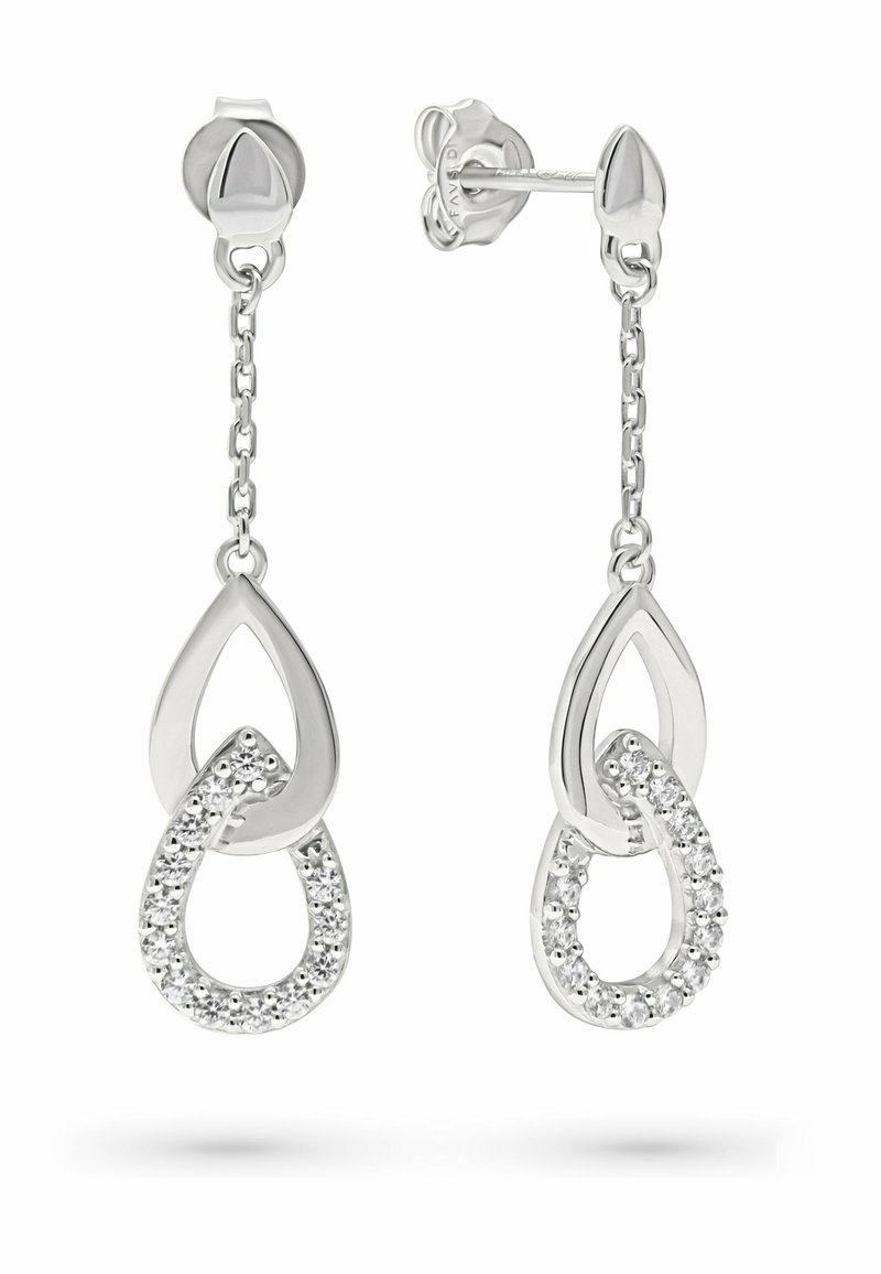 Silverörhängen med två sammanlänkade droppformer, en enkel och en utsmyckad med små klara ädelstenar, hängande från korta kedjor.