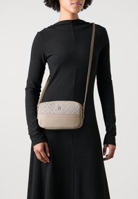 Tommy Hilfiger - Torba na ramię