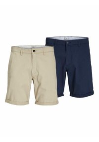 Dwie pary szortów: jedna beżowa z podwiniętym dołem i zapięciem na guzik z przodu, a druga granatowa o podobnym designie i detalach.