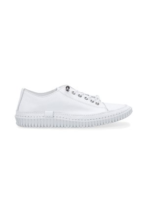 SNEAKERS - Sneaker low - white