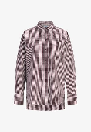 Chemise à manches longues à boutons avec motif à carreaux bordeaux et blanc, col pointu, poche poitrine unique et ourlet arrondi.