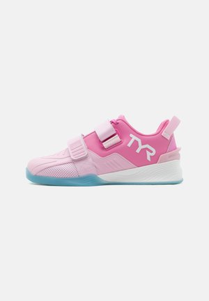 Scarpa sportiva rosa con due strap in velcro, logo TYR bianco sul lato, suola bianca e suola esterna traslucida azzurro chiaro.