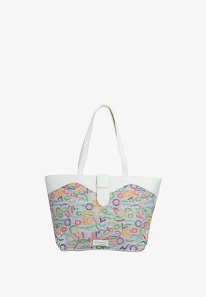 Sac cabas blanc avec des motifs abstraits multicolores, deux bretelles épaules et une fermeture à rabat avant avec une petite étiquette de marque à la base.