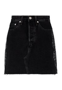 Černá džínsová mini sukně s předními kapsami, poutky na opasek, zapínáním na knoflík a stříbrnými kamínkovými ozdobami po obou stranách.