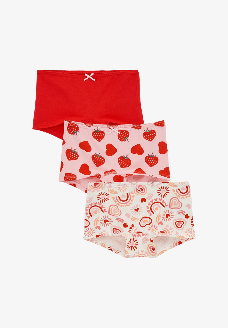 Ensemble de trois culottes pour filles : rouge, rose avec fraises et cœurs, crème avec cœurs colorés et motifs, en coton doux.