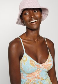 Roxy ISLAND IN THE SUN TANKINI - Parte de cima de biquíni - cool blue