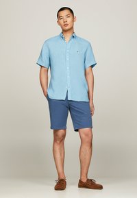 Tommy Hilfiger SHORT SLEEVE REGULAR FIT - Camicia - sleepy blue