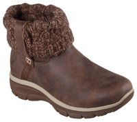 Botte cheville marron en cuir synthétique, avec un revers en tricot marron, bout rond et semelle texturée pour une meilleure adhérence.