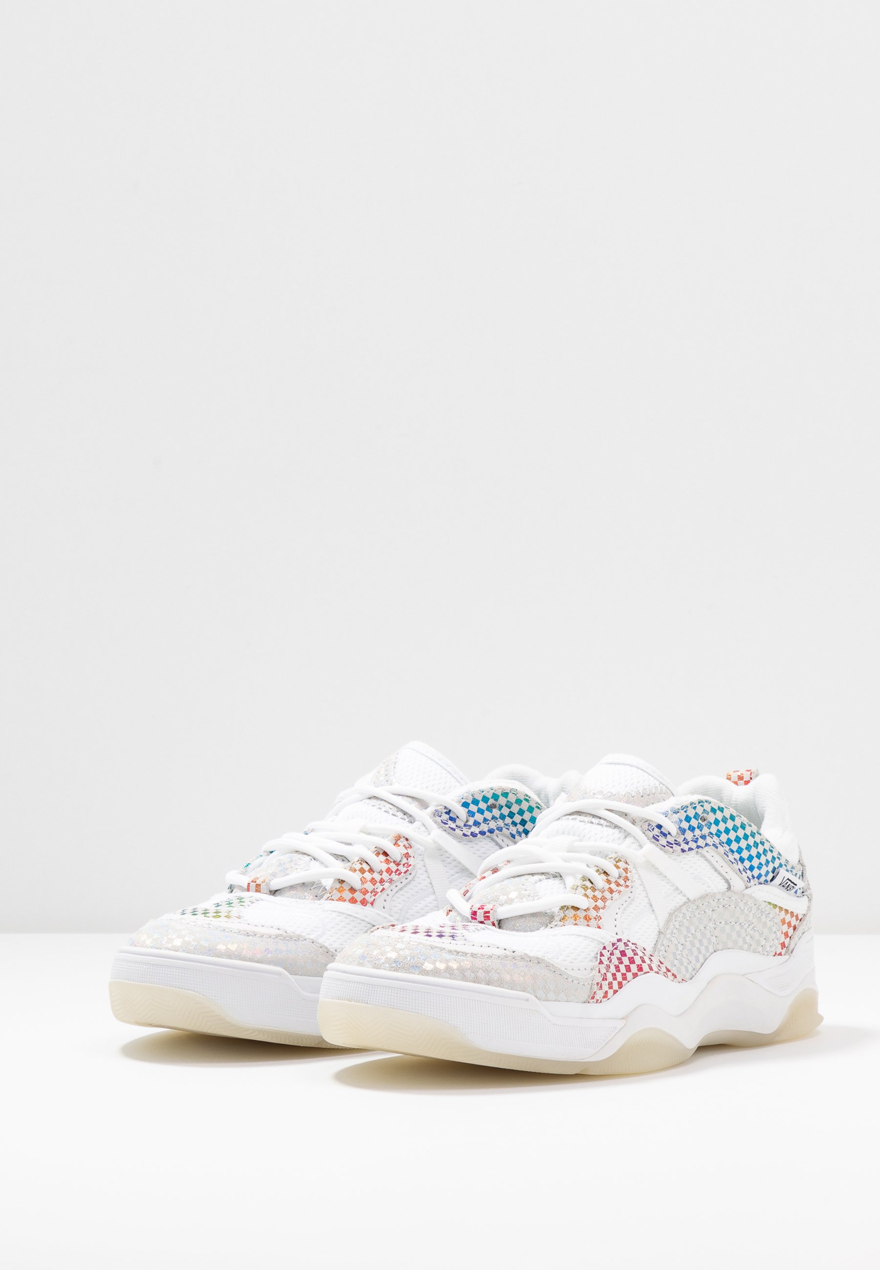 Vans VARIX Joggesko true whiteblack Zalando.no Vans VARIX WC Joggesko caribbean seaheliotrope Zalando.no