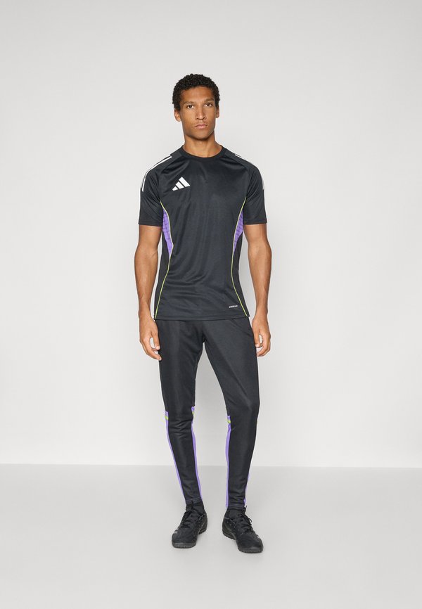 TIRO25 - Sports T-shirt3